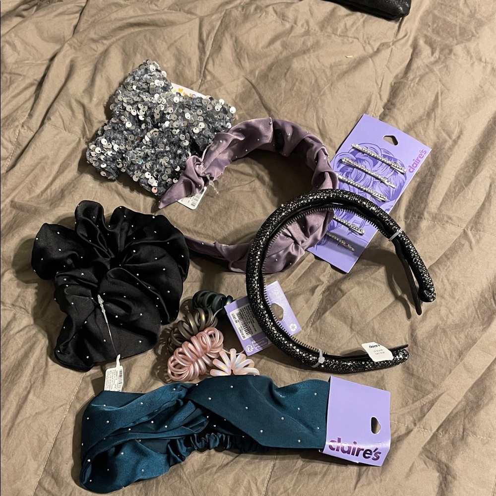 Claire's Sparkling Hair Accessories Set - Black, Purple, Teal. NWT more than $80